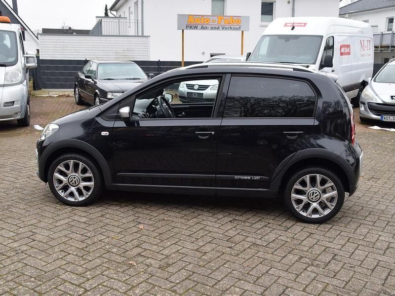 Gebraucht VW cross up! Style 75 PS (55 kW) 2015 Schwarz Kleinwagen