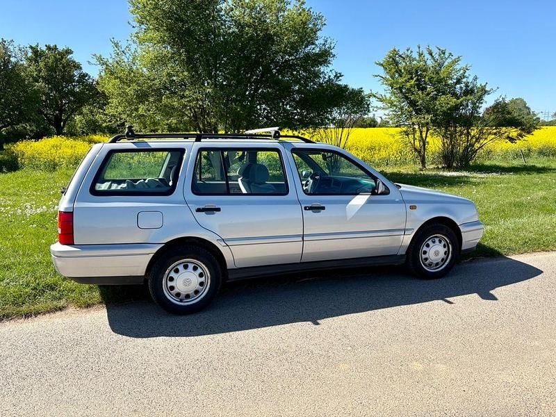 Gebraucht VW Golf III 101 PS (74 kW) 1998 Silber Limousine