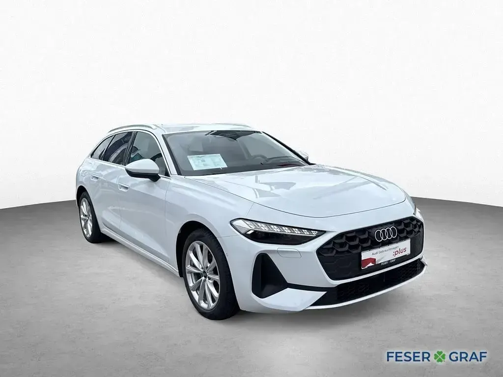 Gebraucht Audi A5 Sport 204 PS (150 kW) 2025 Gletscherweiß Kombi