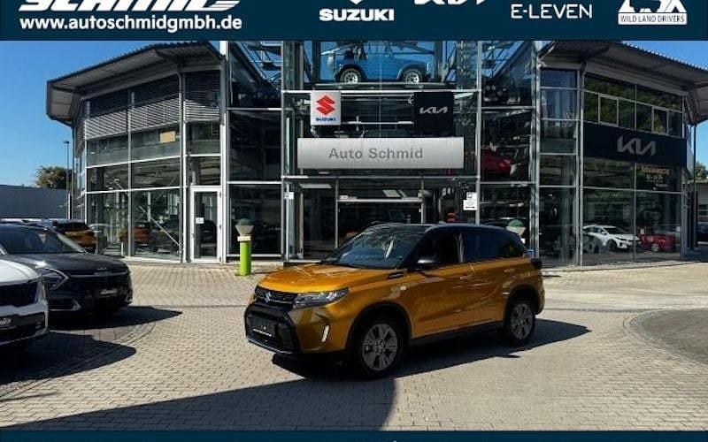 Gelb Neu 2025 Suzuki Vitara Comfort SUV | 25.590 € (Superpreis) - Bild 1/4