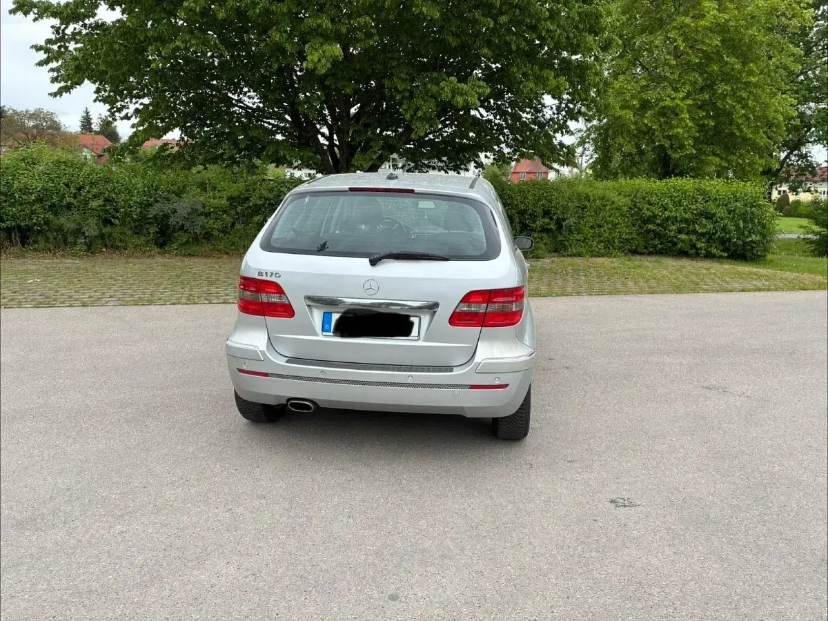 Gebraucht Mercedes B170 116 PS (85 kW) 2006 Silber Van / Kleinbus
