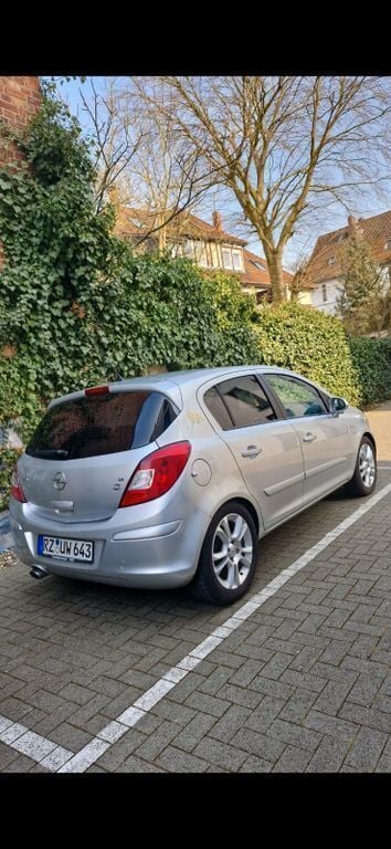 Silber Gebraucht 2006 Opel Corsa Sport Limousine | 2.990 € (Guter Preis) - Bild 1/4