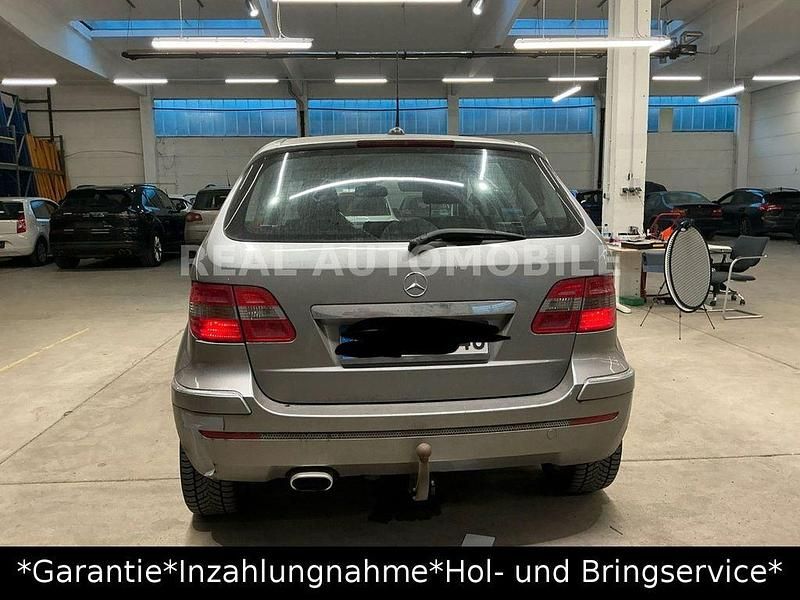 Gebraucht Mercedes B180 109 PS (80 kW) 2006 Grau Van / Kleinbus