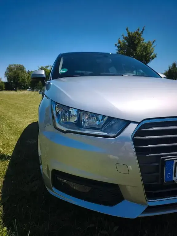 Gebraucht Audi A1 95 PS (69 kW) 2018 Silber Limousine