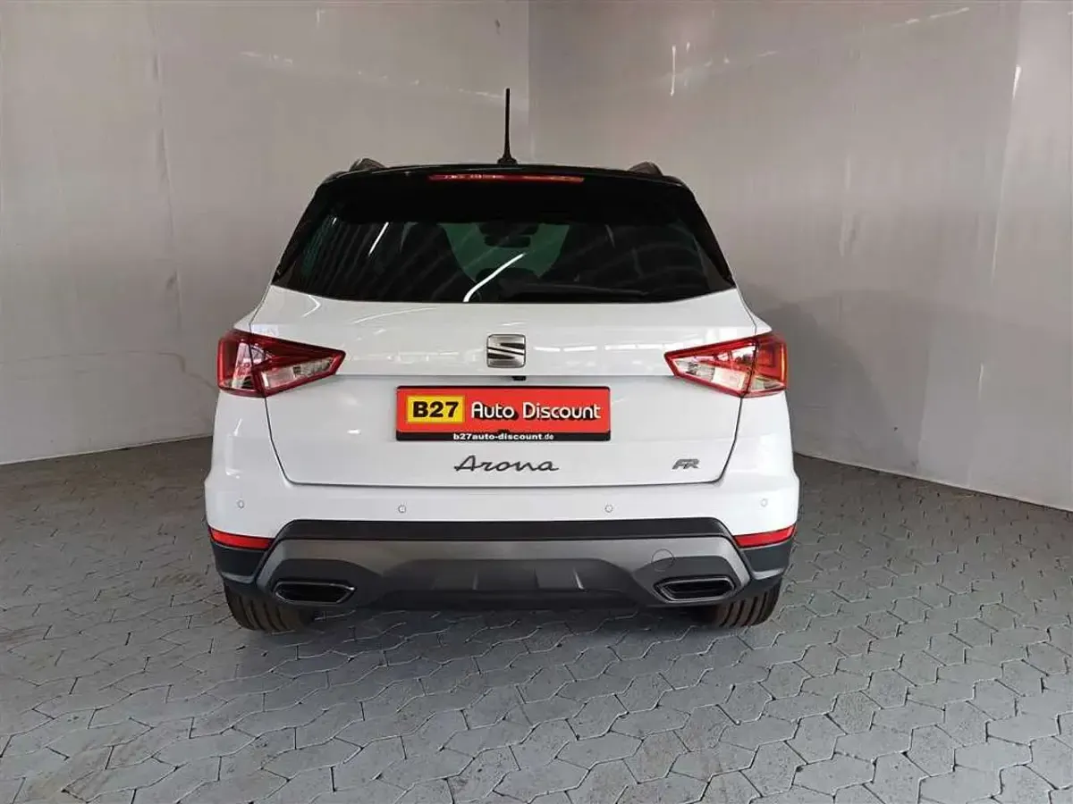 Neu Seat Arona FR 150 PS (110 kW) 2026 Nevada weiss metallic SUV