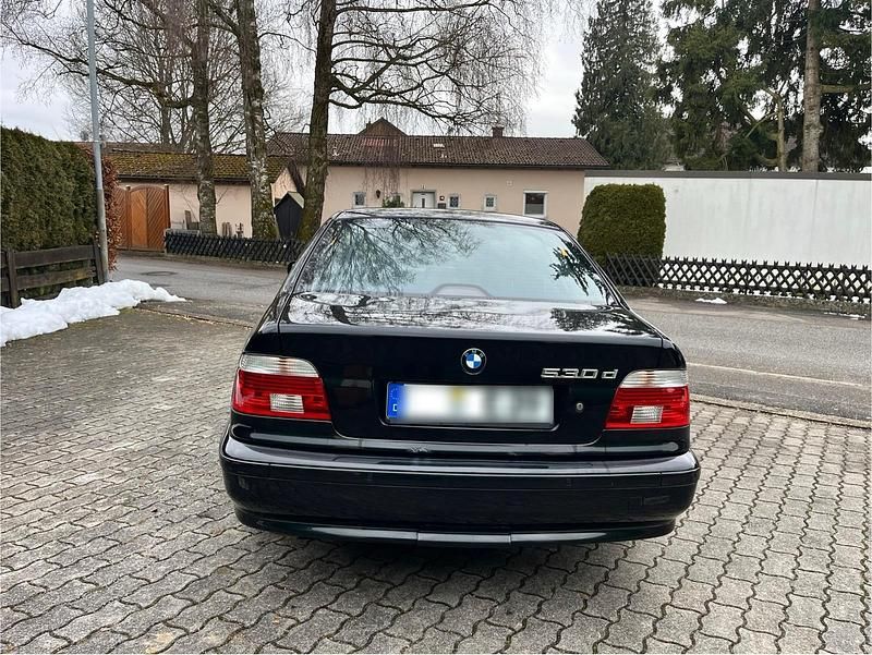 Gebraucht BMW 530 193 PS (141 kW) 2022 Schwarz Limousine