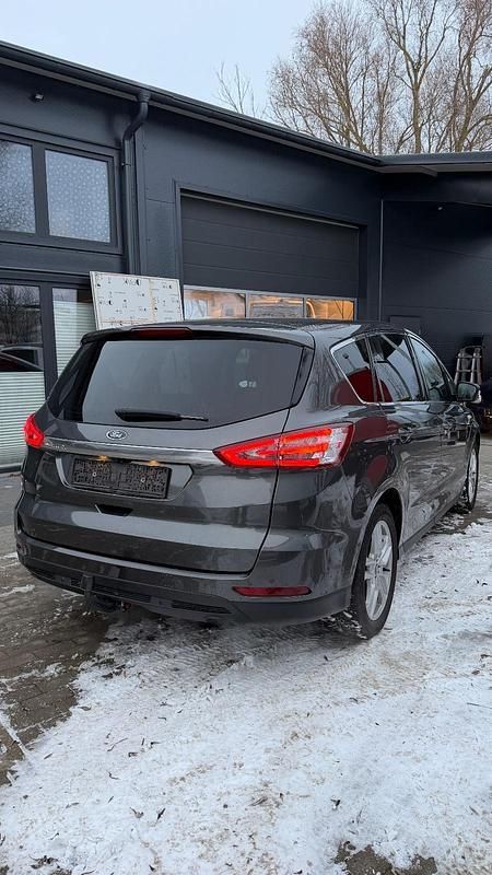 Gebraucht Ford S-MAX S 150 PS (110 kW) 2018 Grau Van / Kleinbus