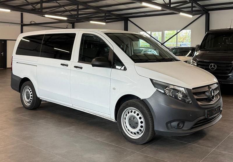 Weiß Gebraucht 2018 Mercedes Vito Van / Kleinbus | 24.450 € (Superpreis) - Bild 1/4