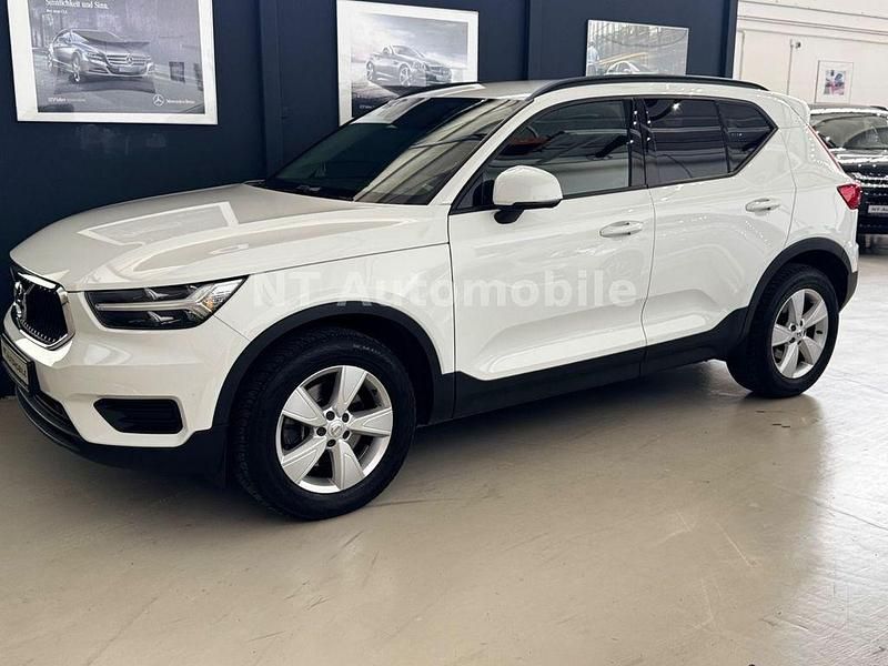 Weiß Gebraucht 2019 Volvo XC40 SUV | 26.999 € (Fairer Preis) - Bild 1/4