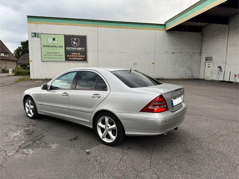 Gebraucht Mercedes C270 Avantgarde 170 PS (125 kW) 2001 Silber Limousine