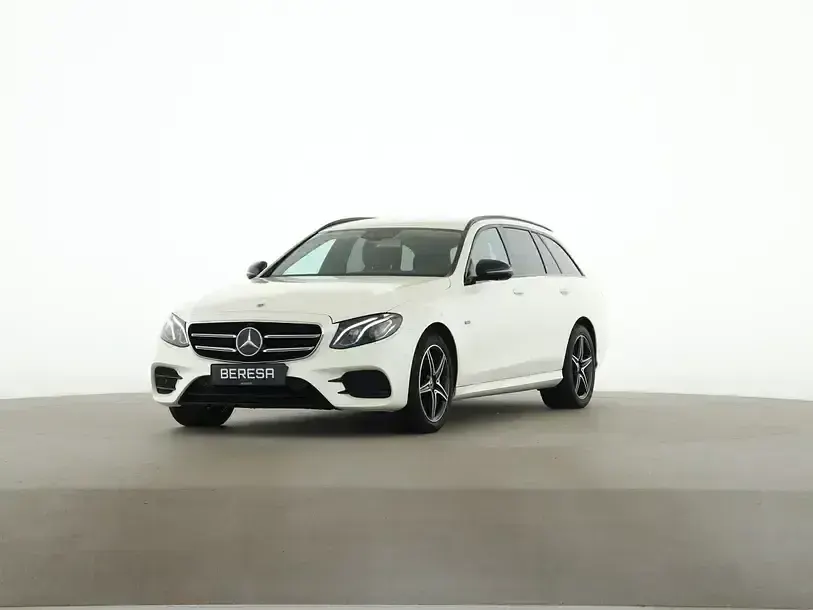 Gebraucht Mercedes E300 AMG 306 PS (225 kW) 2020 Weiß Limousine