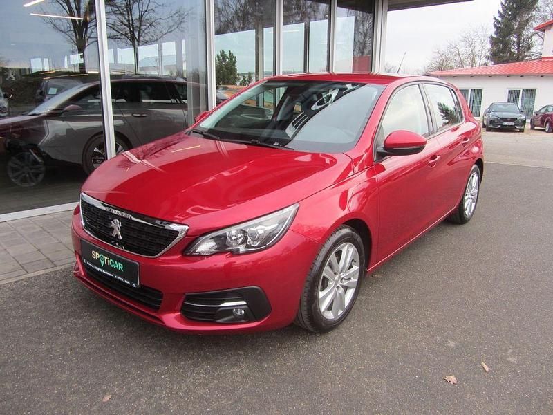 Gebraucht Peugeot 308 Active 131 PS (96 kW) 2018 Rot Limousine