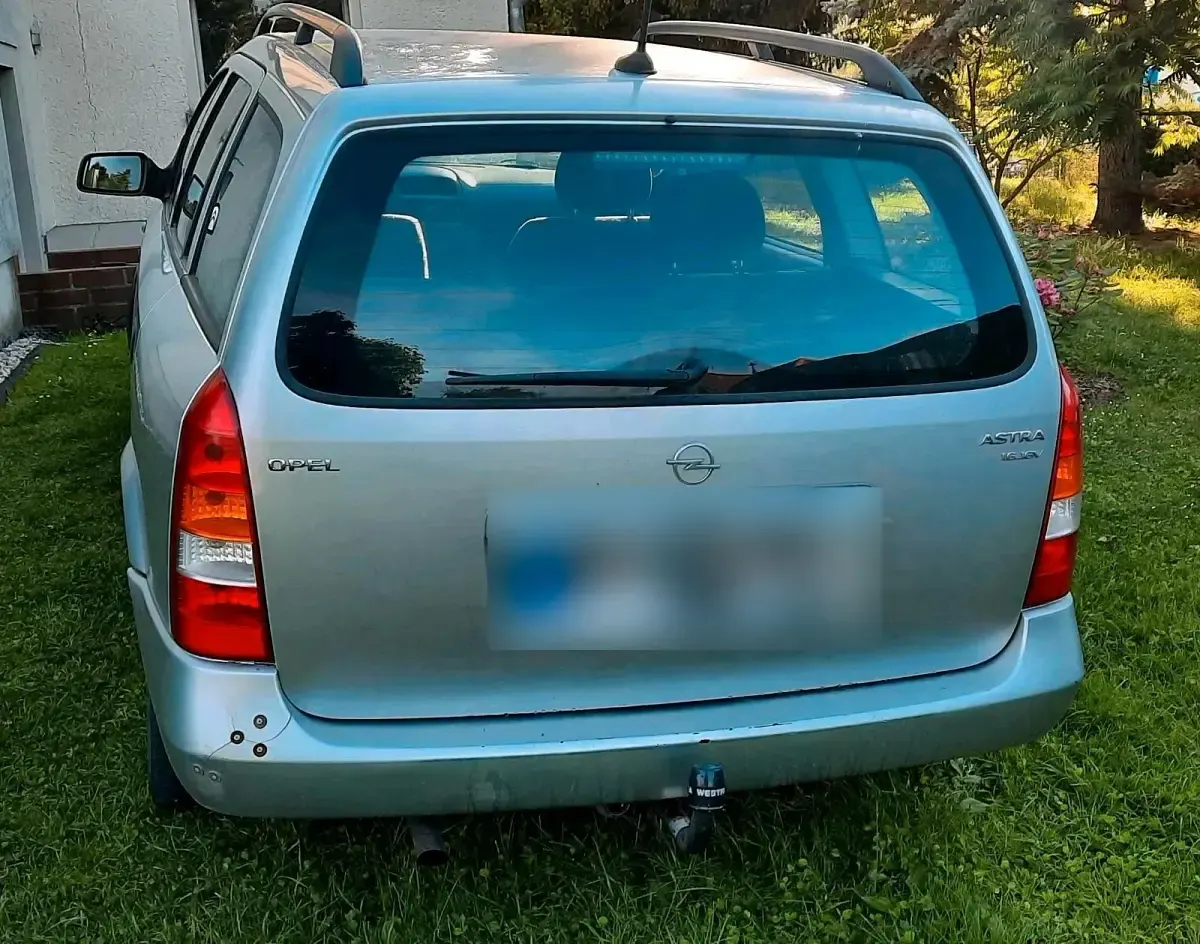 Gebraucht Opel Astra 101 PS (74 kW) 2002 Silber Kombi