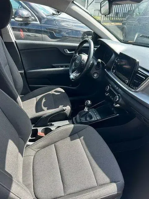 Gebraucht Kia Rio Edition 7 84 PS (61 kW) 2023 Weiß Limousine