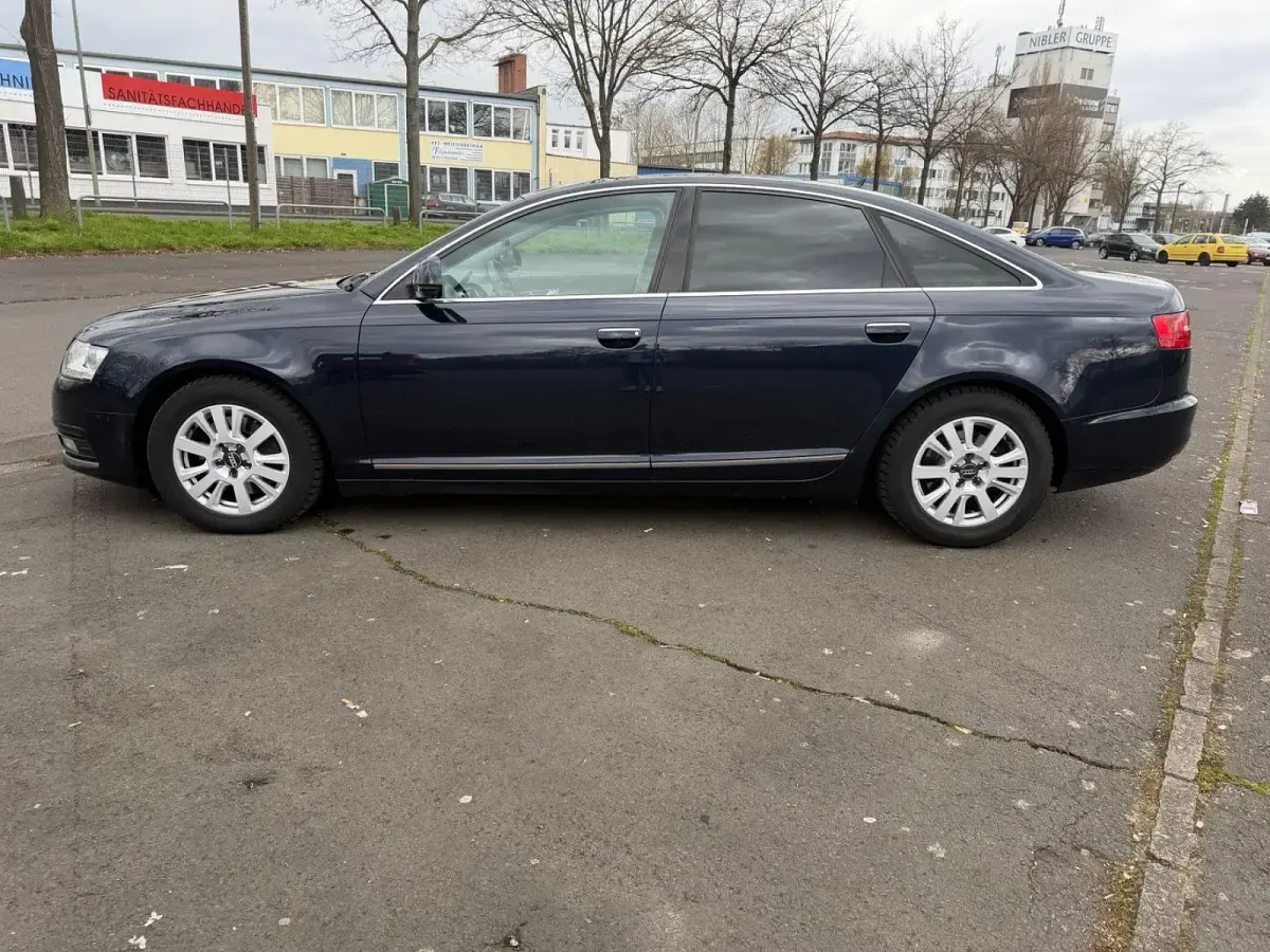 Second-hand Audi A6 Sport 190 CP (139 kW) 2011 Albastru Berlinǎ