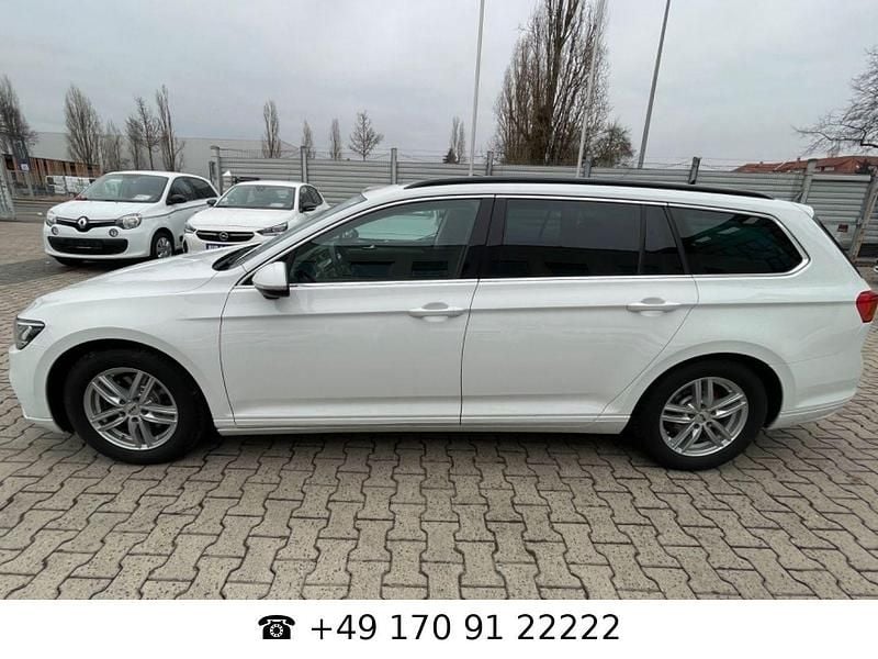 Gebraucht VW Passat Business 150 PS (110 kW) 2021 Weiß Kombi