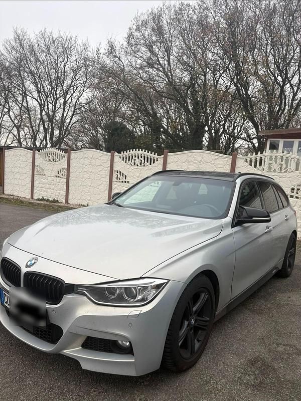 Silber Gebraucht 2013 BMW 320 M Sport Kombi | 10.000 € (Superpreis) - Bild 1/4