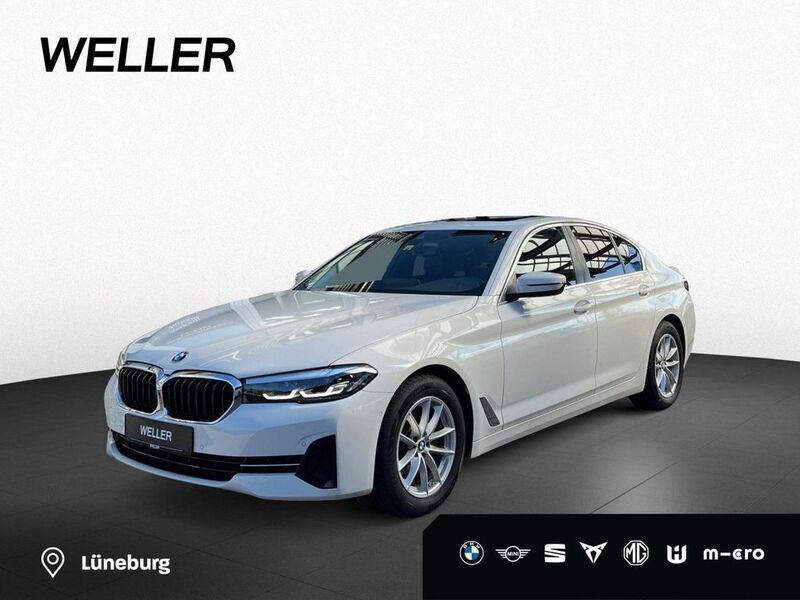 Alpinweiss iii (weiß) Gebraucht 2022 BMW 520 Performance Limousine | 35.890 € (Guter Preis) - Bild 1/4