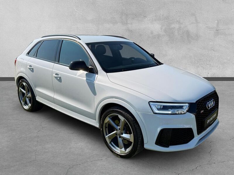 Gletscherweiß metallic Gebraucht 2015 Audi RS Q3 Sport SUV | 31.470 € (Fairer Preis) - Bild 1/4