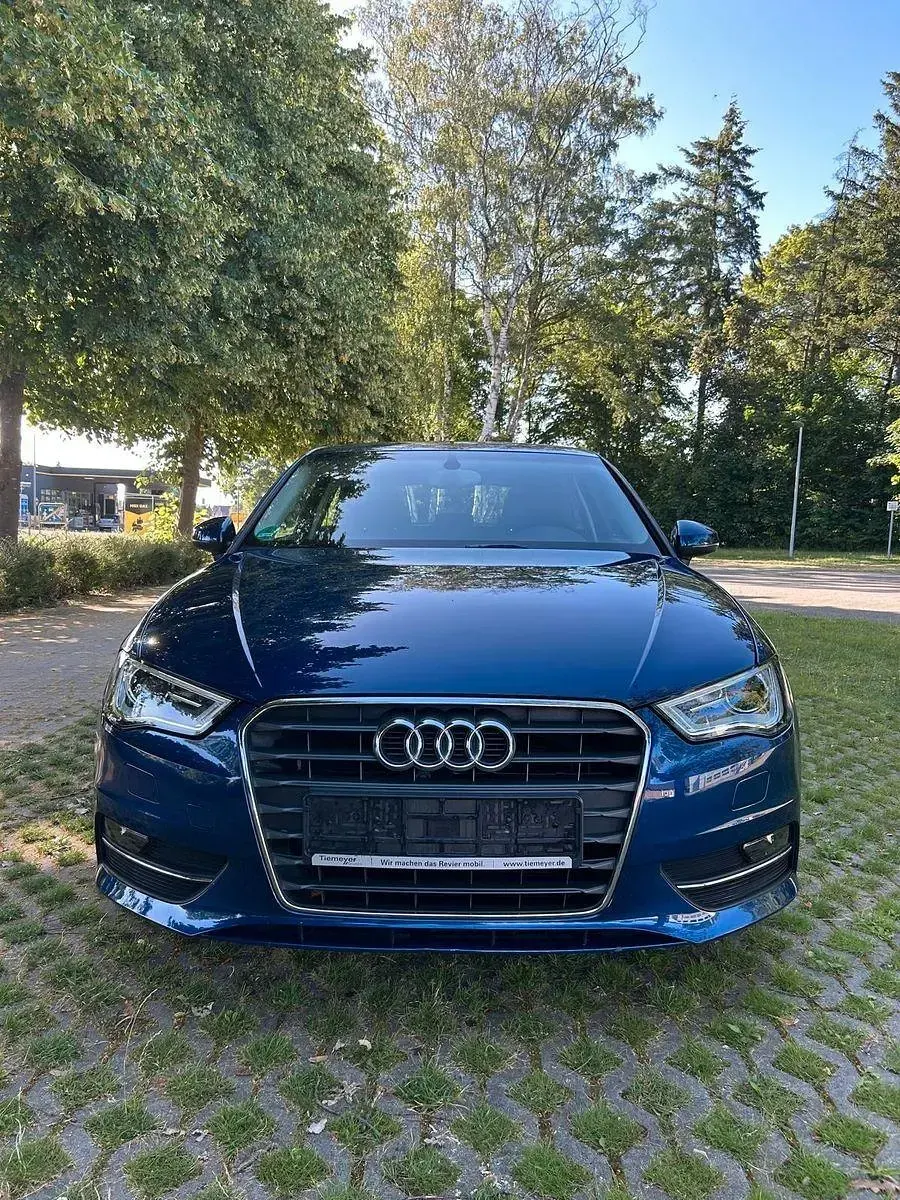 Gebraucht Audi A3 Ambition 122 PS (89 kW) 2013 Blau Limousine