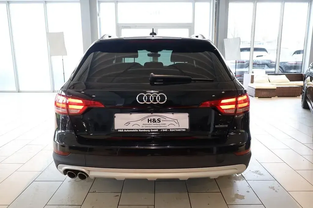 Gebraucht Audi A4 Allroad Basis 190 PS (139 kW) 2018 Brillantschwarz Kombi