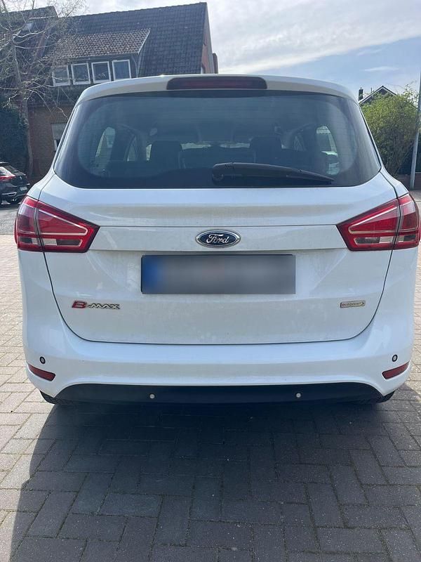 Usata Ford B-MAX SYNC Edition 101 CV (74 kW) 2014 Bianco Monovolume