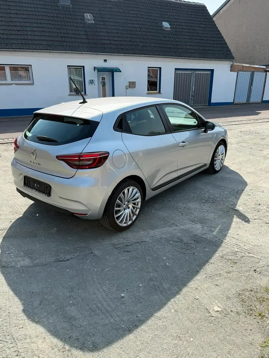Occasion Renault Clio V 91 ch (66 kW) 2021 Argent Citadine
