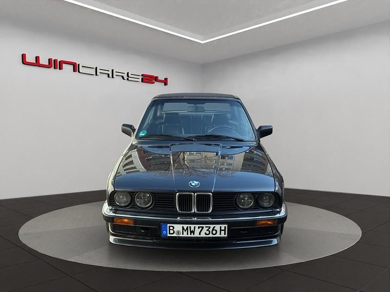 Gebraucht BMW 325 Cabriolet 170 PS (125 kW) 1990 Schwarz Cabrio