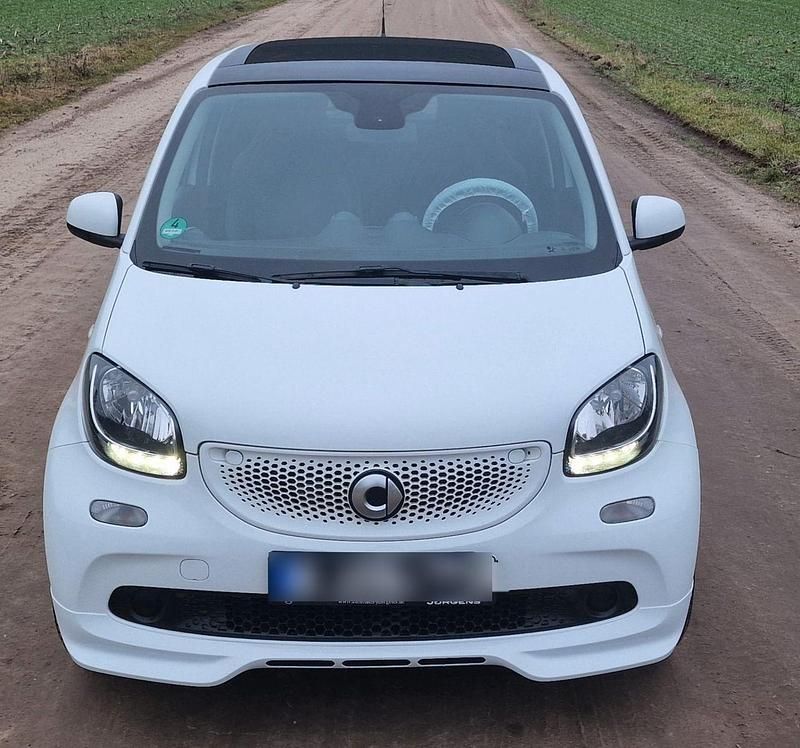 Gebraucht Smart ForFour 90 PS (66 kW) 2019 Weiß Kleinwagen