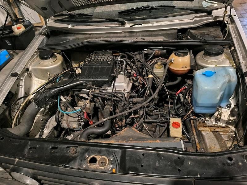 Gebraucht VW Golf II 70 PS (51 kW) 1991 Silber Kleinwagen