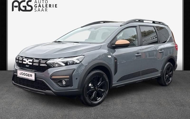 Städtisches grau (grau) Neu 2025 Dacia Jogger Extreme Van / Kleinbus | 24.470 € (Etwas zu teuer) - Bild 1/4
