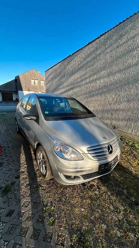 Gebraucht Mercedes B170 2008 Silber Van / Kleinbus