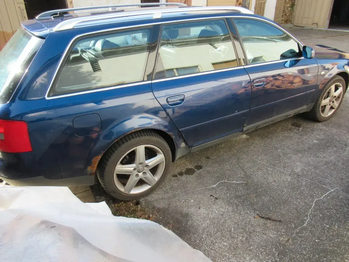 Gebraucht Audi A6 230 PS (169 kW) 2000 Blau Kombi