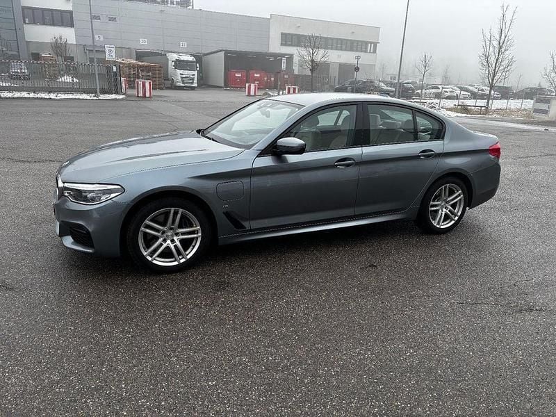 Gebraucht BMW 530e iPerformance 252 PS (185 kW) 2019 Grau Limousine