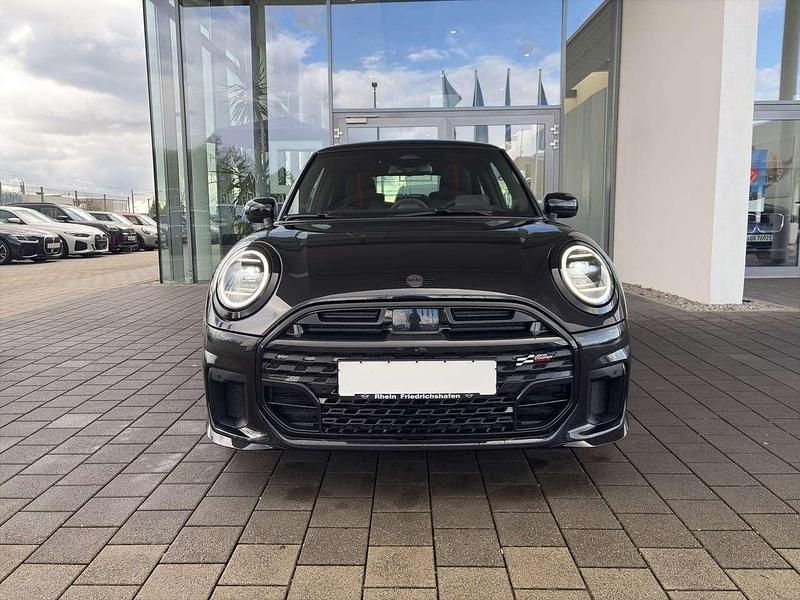 Gebraucht Mini Cooper S Coupé 204 PS (150 kW) 2024 Midnight black metallic Coupé