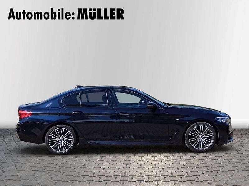 Gebraucht BMW 520 M Sport 184 PS (135 kW) 2018 Schwarz Limousine