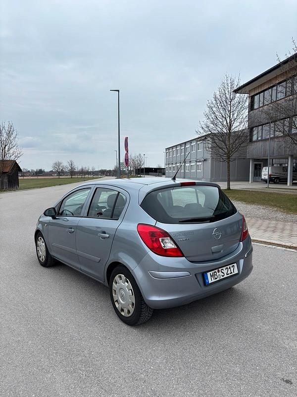Gebraucht Opel Corsa 80 PS (58 kW) 2008 Kleinwagen