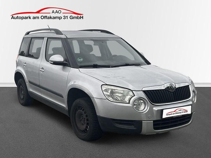 Gebraucht Skoda Yeti Plus Edition 105 PS (77 kW) 2012 Stribrna brilliant/ brilliants SUV