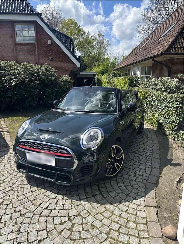 Grün Gebraucht 2016 Mini John Cooper Works Cabriolet Cabrio | 24.900 € (Etwas zu teuer) - Bild 1/4