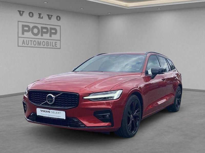 Fusion red / metallic Gebraucht 2024 Volvo V60 Plus Kombi | 35.450 € (Guter Preis) - Bild 1/4