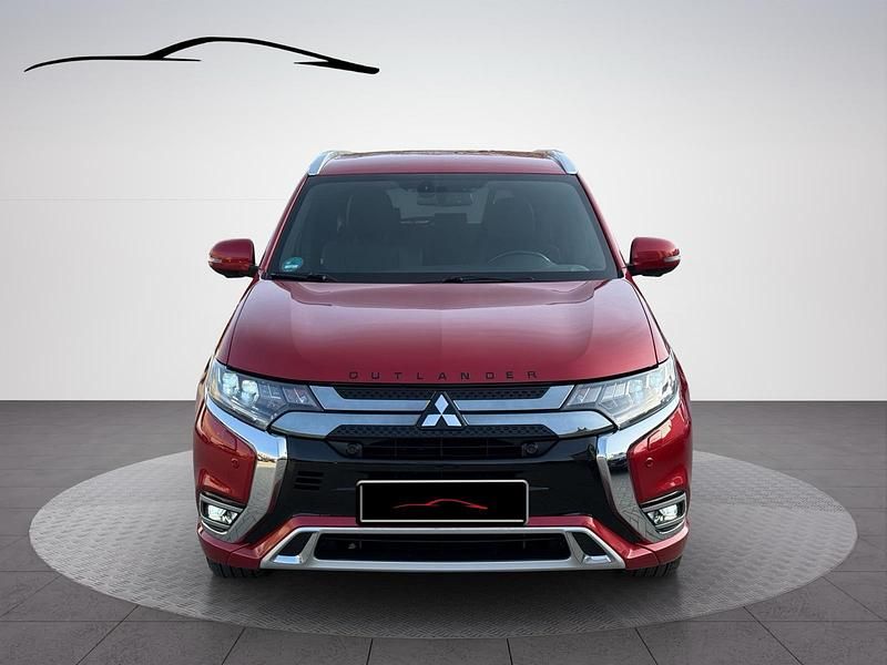 Gebraucht Mitsubishi Outlander Edition 135 PS (99 kW) 2019 Rot SUV