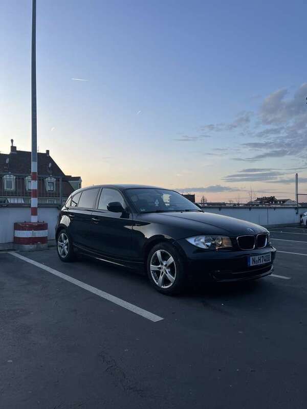 Gebraucht 2011 BMW 118 Sport Line Kleinwagen | 3.600 € (Guter Preis) - Bild 1/4