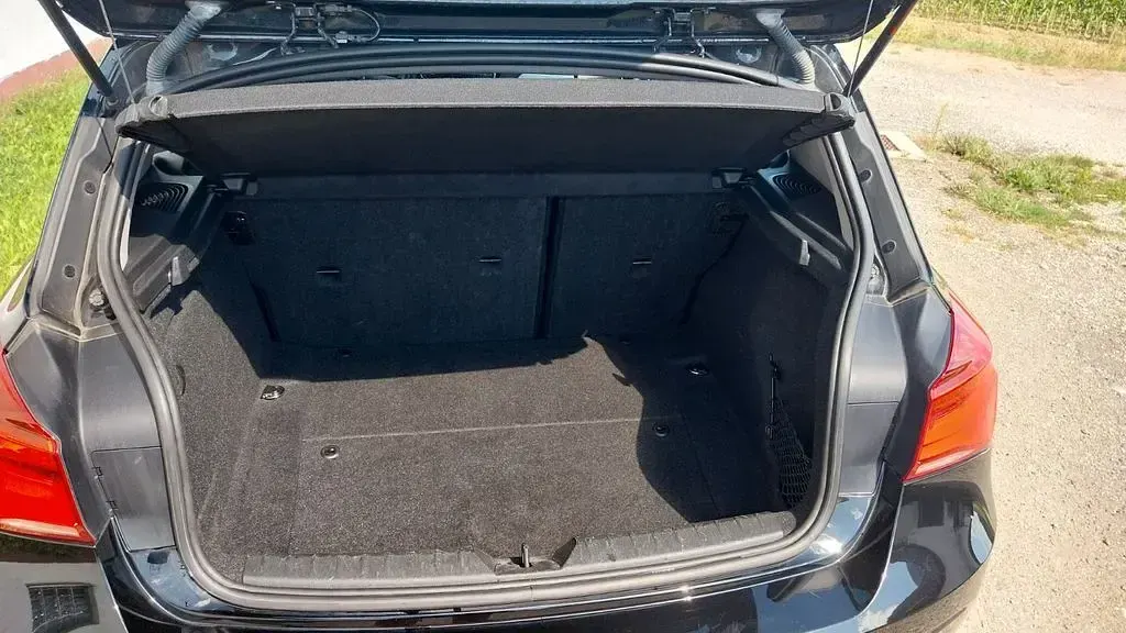 Gebraucht BMW 116 109 PS (80 kW) 2016 Schwarz Kleinwagen