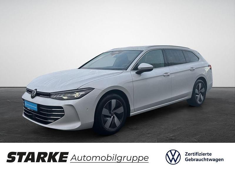 Weiß Gebraucht 2025 VW Passat Business Kombi | 33.190 € (Superpreis) - Bild 1/4