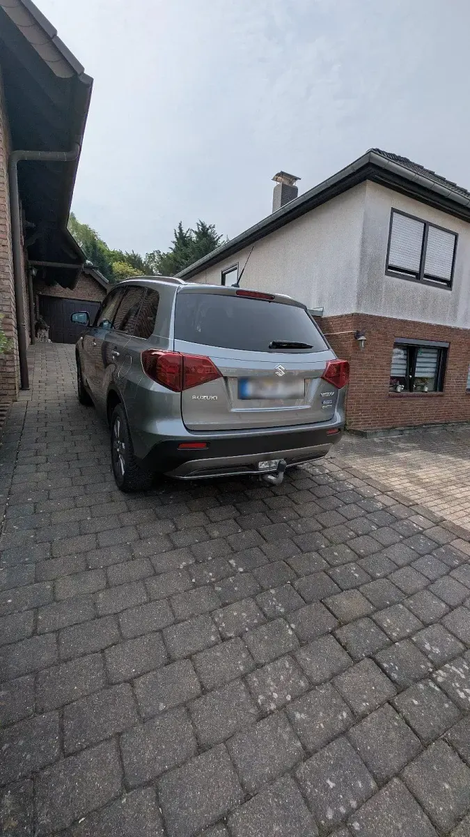 Gebraucht Suzuki Vitara 129 PS (94 kW) 2022 Silber SUV