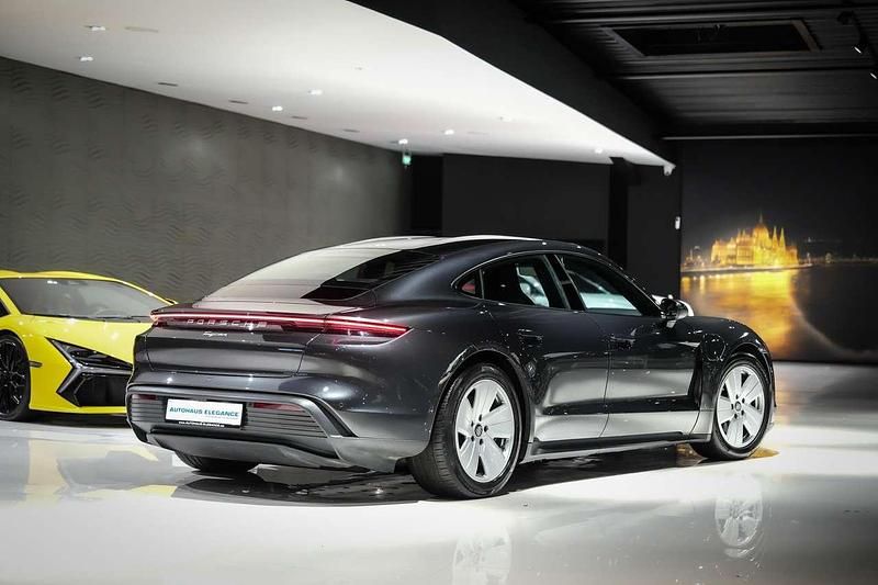 Gebraucht Porsche Taycan Basis 350 kW (476 PS) 2021 Grau Limousine