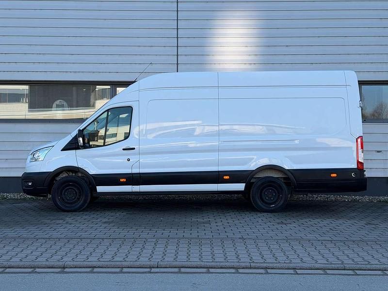Gebraucht Ford Transit Trend 131 PS (96 kW) 2021 Frostweiß Kleinwagen