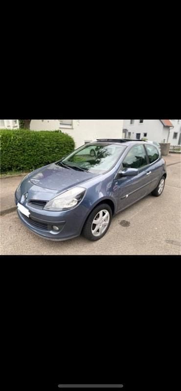 Gebraucht Renault Clio II Dynamique 111 PS (81 kW) 2006 Blau Kleinwagen