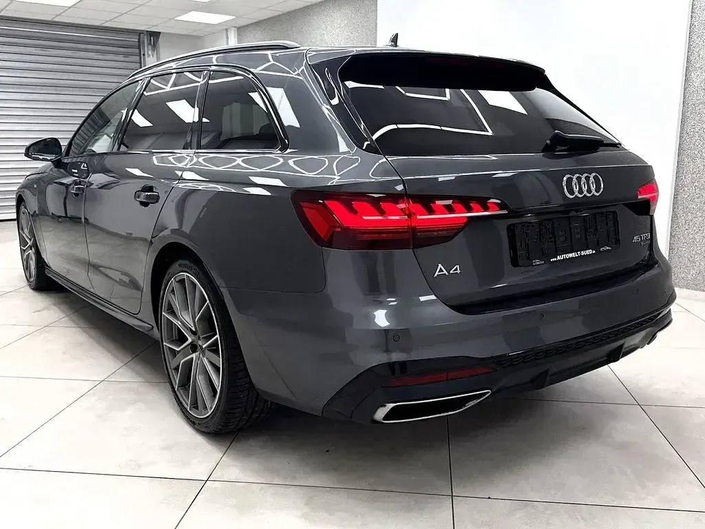 Gebraucht Audi A4 S-Line 245 PS (180 kW) 2020 Grau Kombi