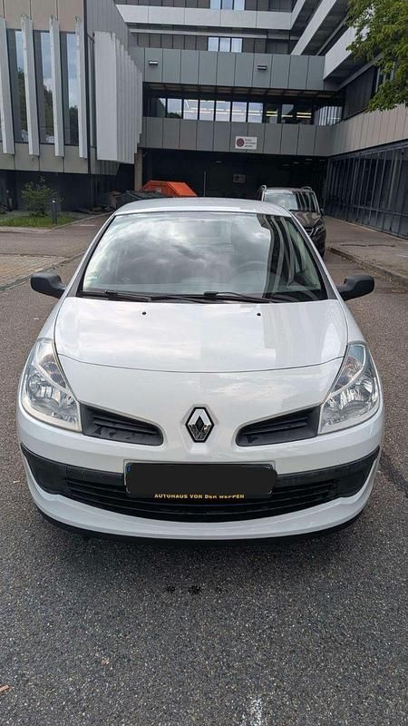 Gebraucht Renault Clio II Expression 75 PS (55 kW) 2008 Weiß Kleinwagen
